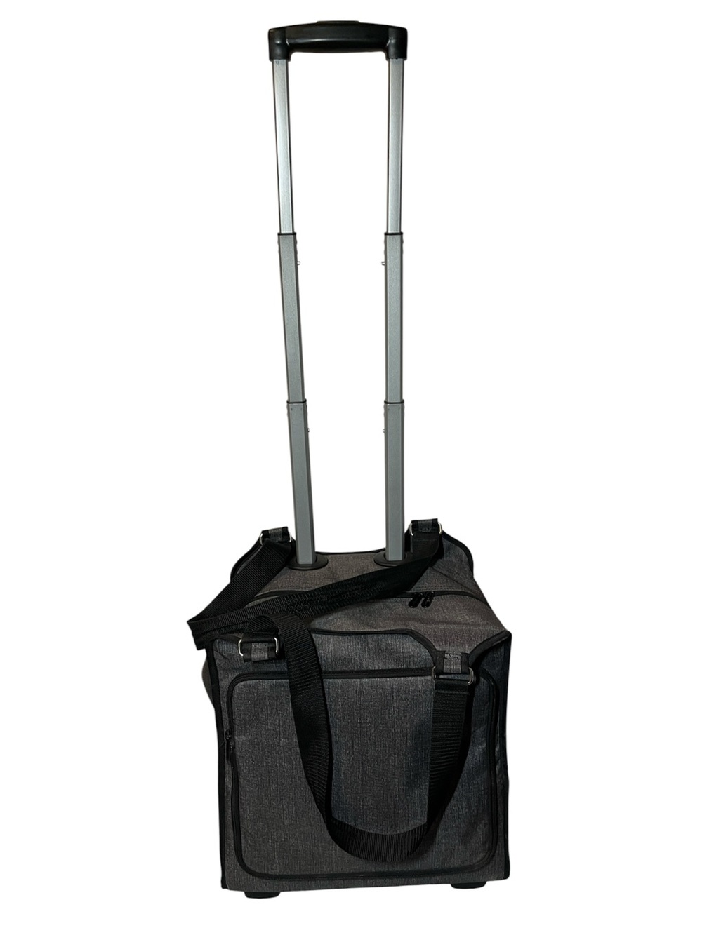 Thirty-One Away We Go Roller Bag
Wheels. Handle carry on
Hostess gift